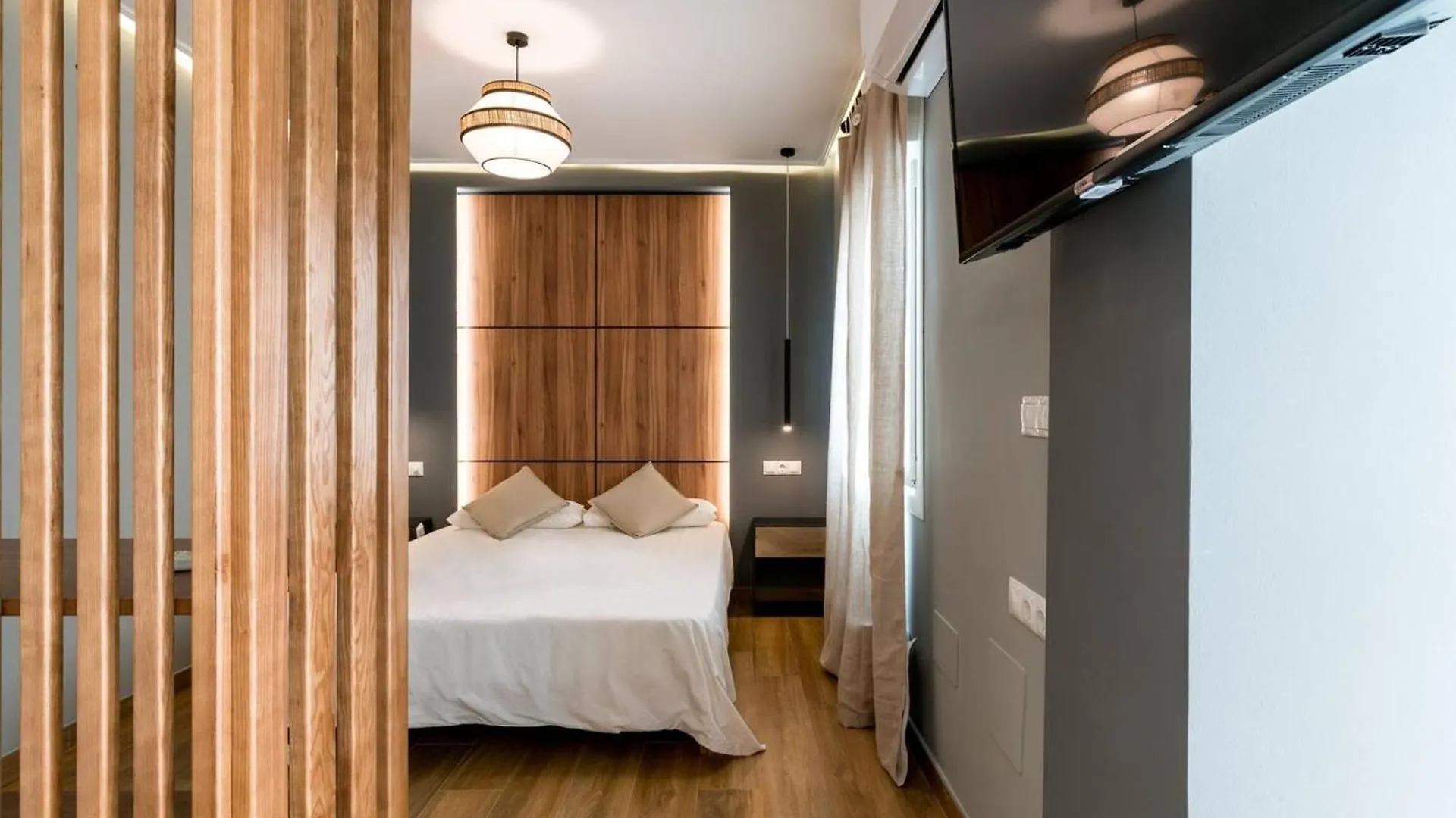 Comfortable Studio In Sevilla 40 M² Wifi And Parking شقة
